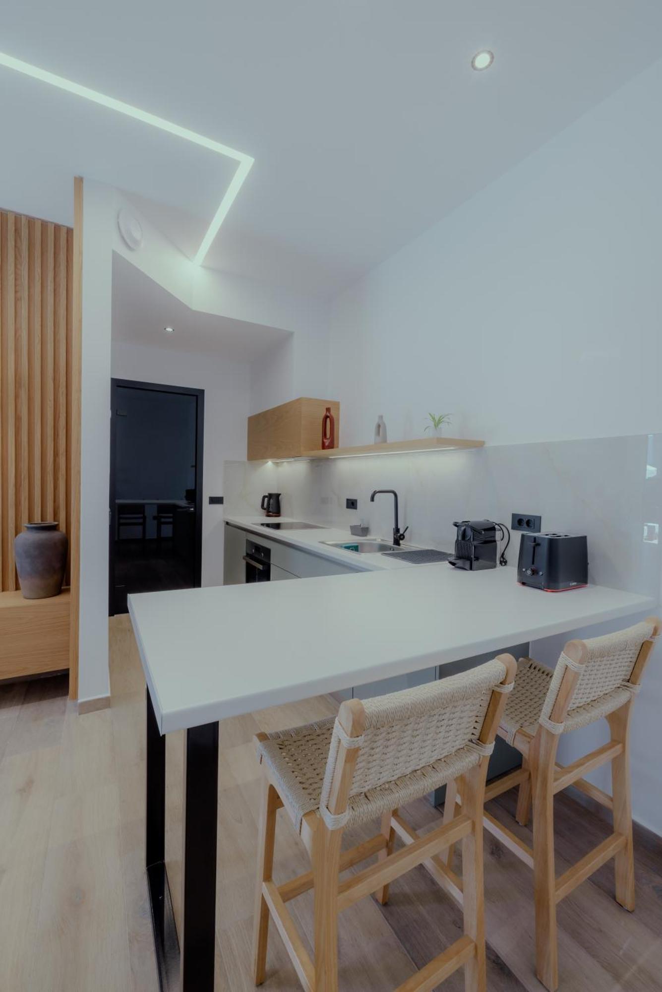 Niama Luxury Apartments נאפפליו מראה חיצוני תמונה