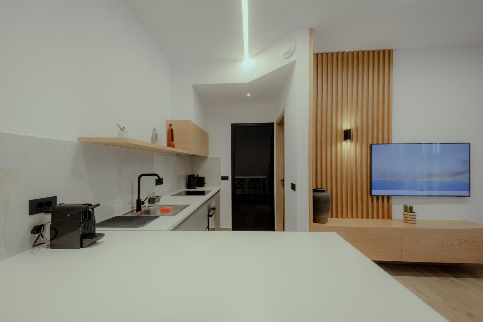 Niama Luxury Apartments נאפפליו מראה חיצוני תמונה